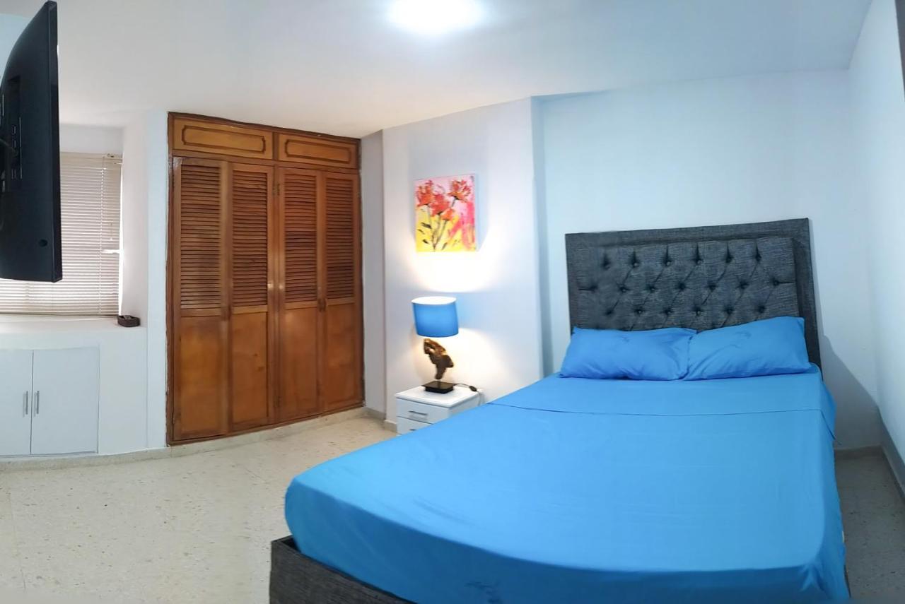 Apartamento Frente A La Playa . En, Sp, It. *